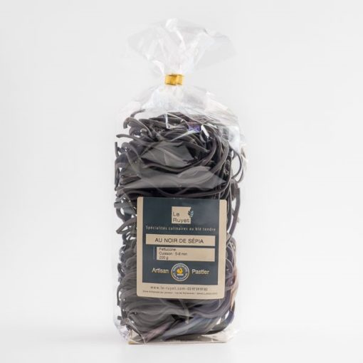 Pâtes à l'encre de seiche